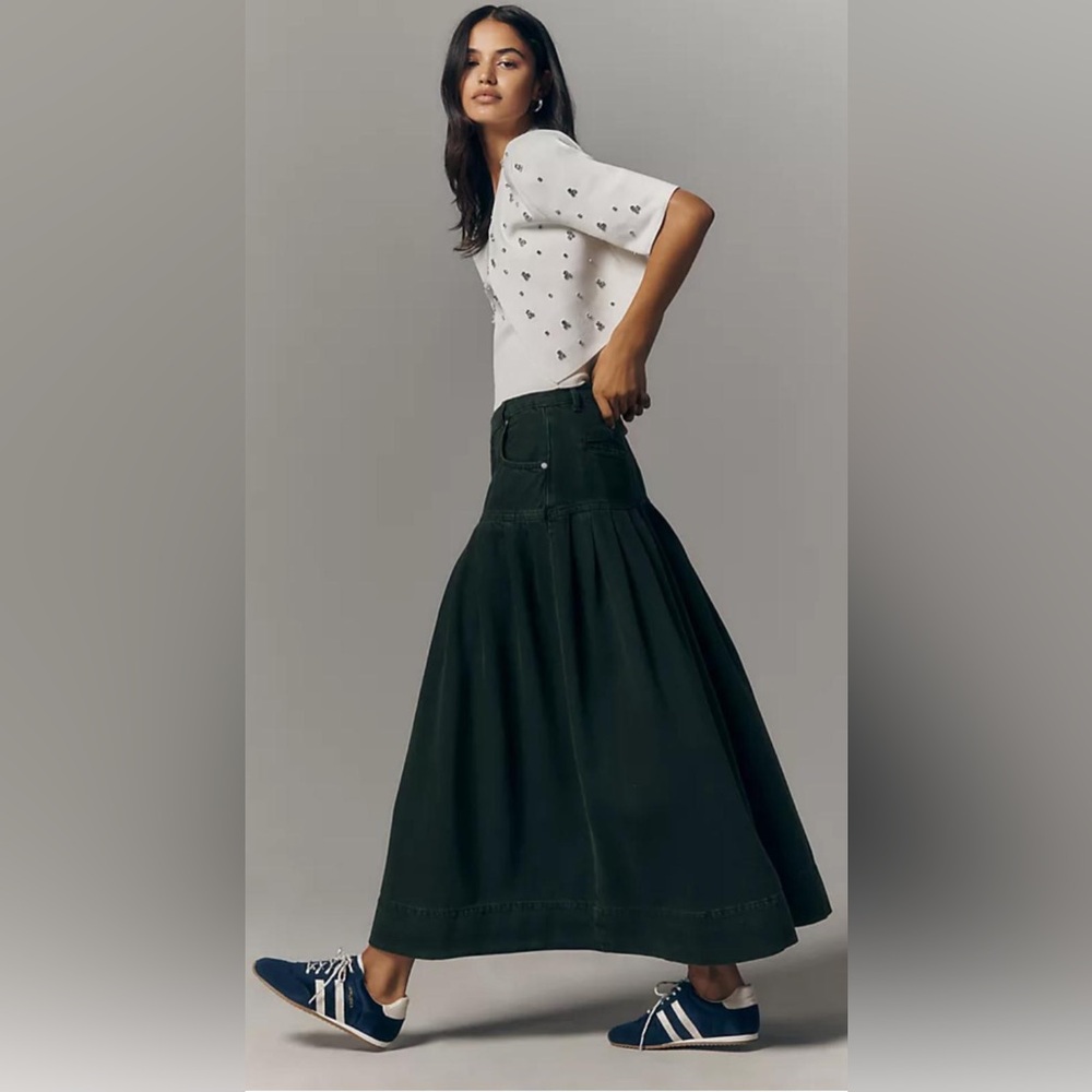 PILCRO PLEATED BASQUE-WAIST DENIM MIDI SKIRT